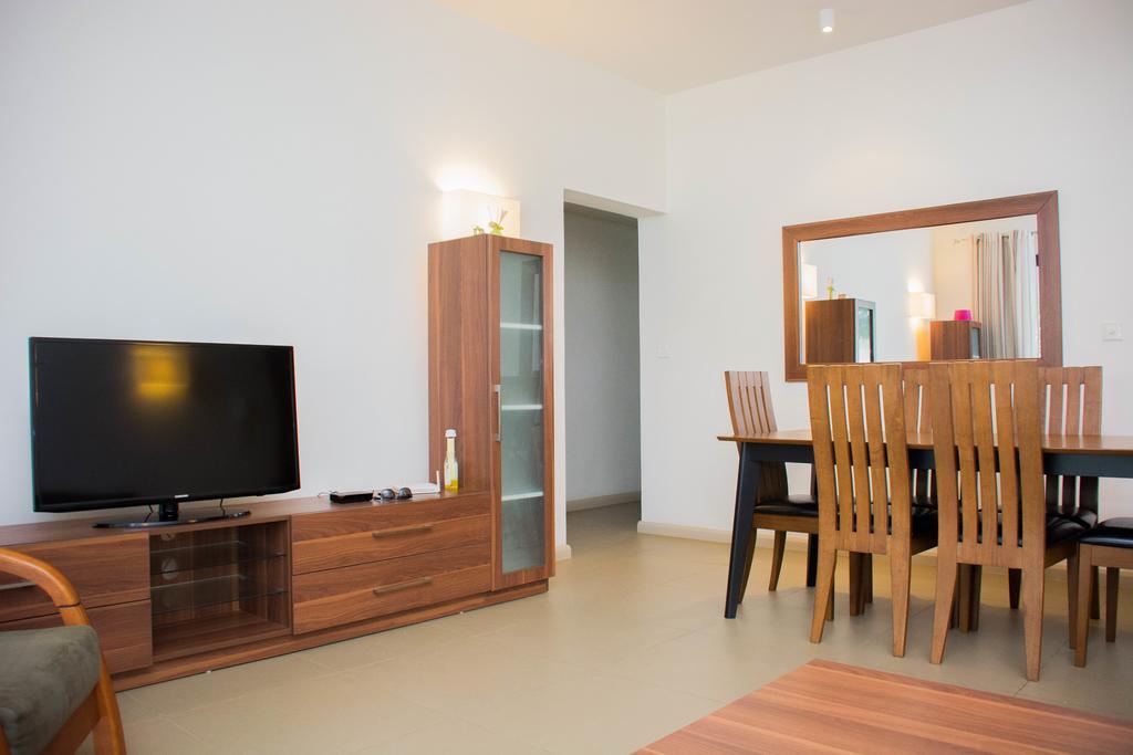 Apartment Azuri Roches Noires Extérieur photo